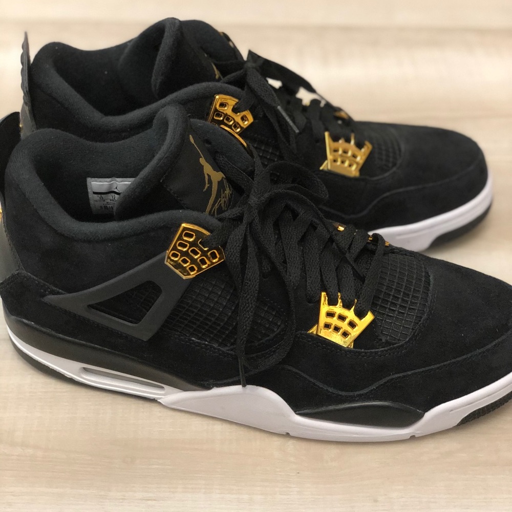 Air Jordan Retro 4